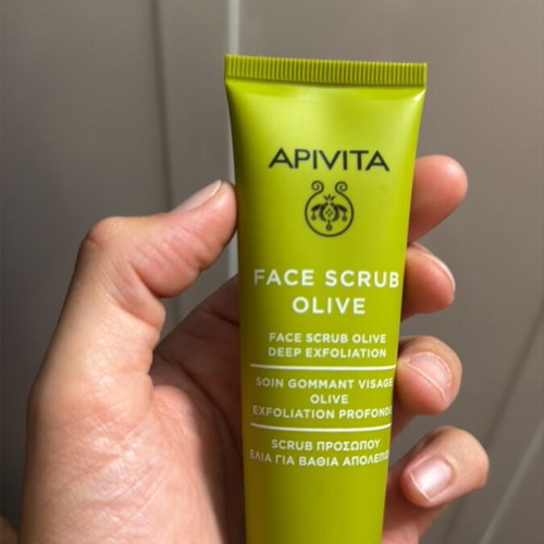 Apivita Face Scrub Olive deep exfoliation new