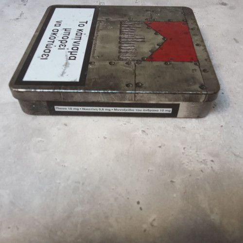 Marlboro vintage collectible tobacco tin 1990s used promo