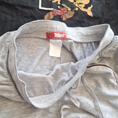 Asterix set pajama like new, black and white, size M