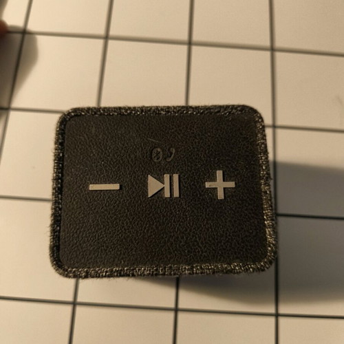 Creative portable speaker like new Bluetooth