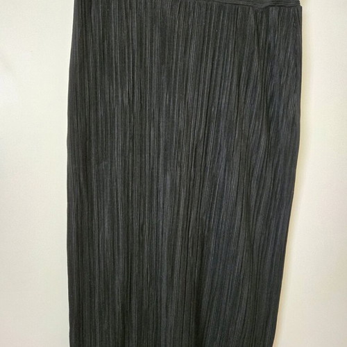 Zara pleated skirt medium black like new