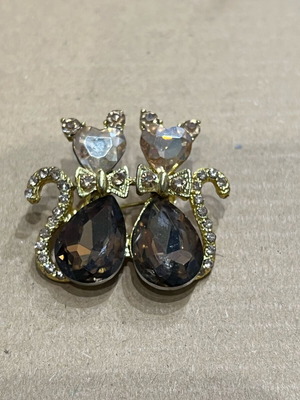 Cat Brooch new