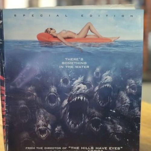 Piranha DVD used, horror with subtitles