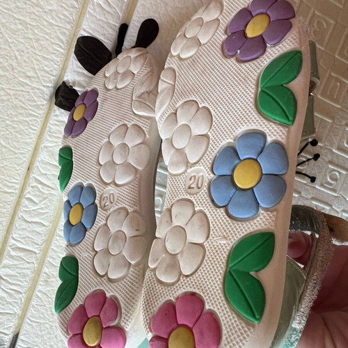 Baby sandals size 20 papillon like new, 2 pairs