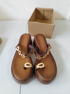Bellucci sandals brown with golden details size 40 new