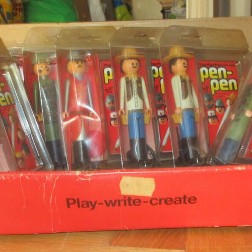 Pen Pen figure set with display packaging from El Greco 80s new