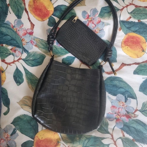 Set shoulder bag and wallet like new, black