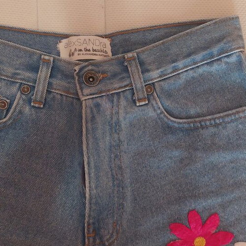 Denim shorts with floral details Stylishious Alexandra Katsaiti like new, XS