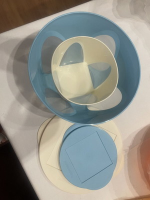 Tupperware set of two containers, blue 4.3L and white Magic Bowl