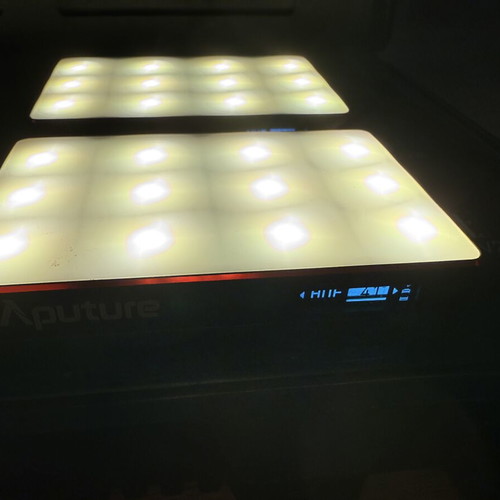 Aputure MC 4-Light Travel Kit like new, LED lighting set