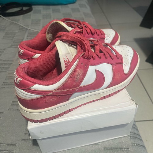 Nike Dunk Low Fuchsia unisex athletic shoes used size 39