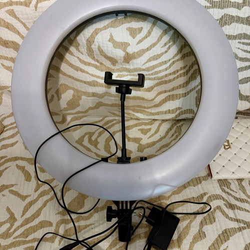 Professional ring light like new, 45cm diameter, without tripod