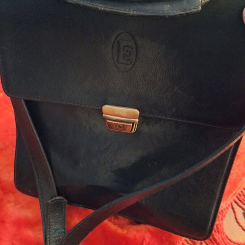 Men's leather handbag like new