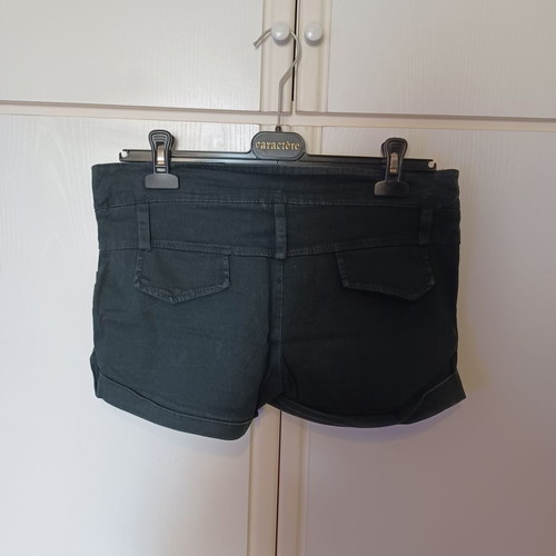 Shorts μεταχειρισμένα, μέγεθος XL (κατάλληλο για Large), μαύρα