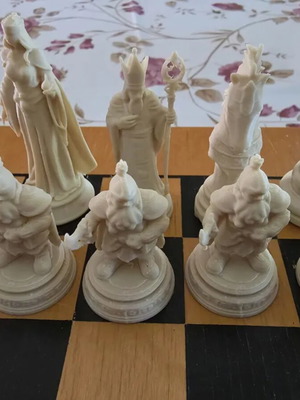 Barbarians Chess Set new, printed figures without board