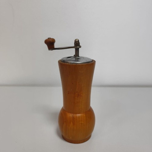 Vintage Italian spice mill used