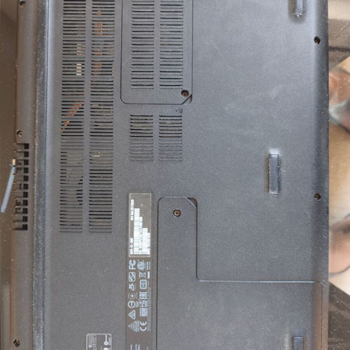Acer Aspire 3 A315-51-38GT laptop used, i3-6006U, 4GB RAM, no HDD