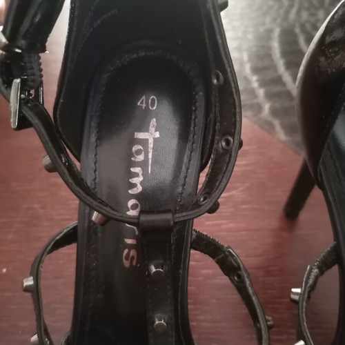Tamaris black patent leather pumps with studs