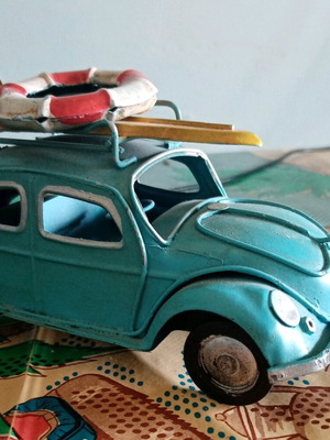 Metal toy car used, blue, medium size