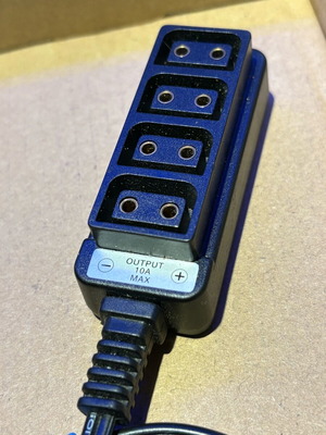 Axcom TAP400 D-TAP PowerTap multi-port distributor like new