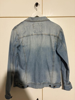 Pull & Bear denim jacket used, size L