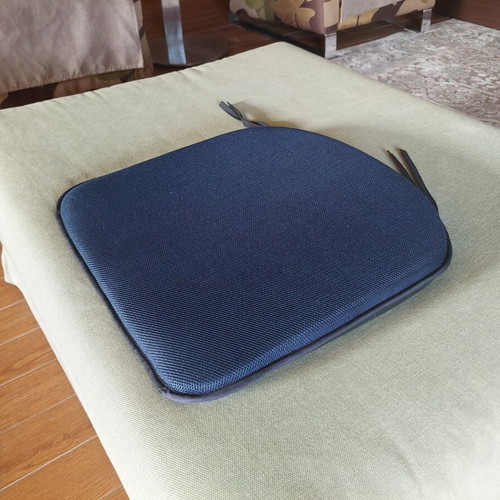 Lumbar pillow like new