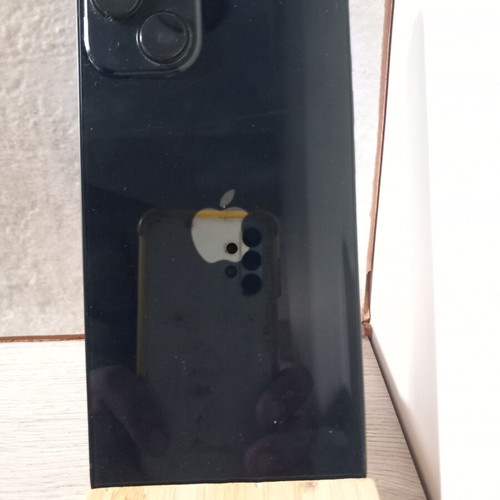 Apple iPhone 14 Plus 128GB, black, with case and screen protector