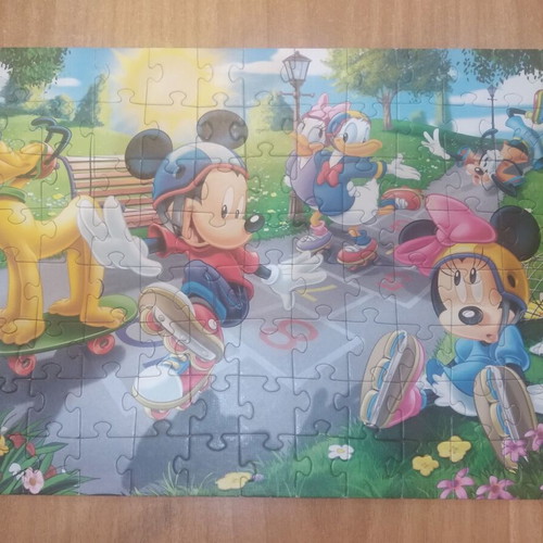 Mickey Mouse puzzle used, 100 pieces, Disney with friends