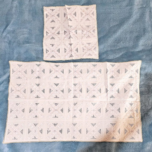 Hardanger embroidery set of 2 pieces like new, ecru