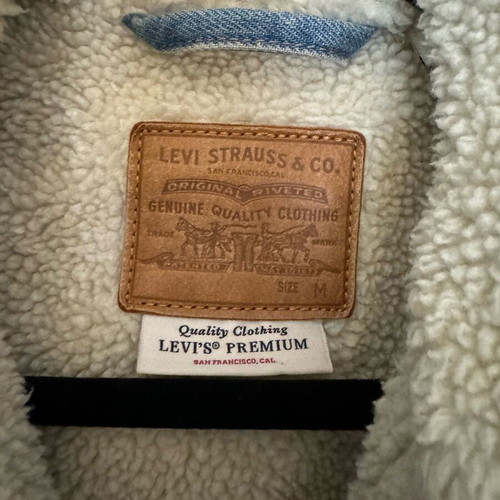 Levis x Disney Mickey Mouse Ex-Boyfriend Sherpa Trucker Jacket like new