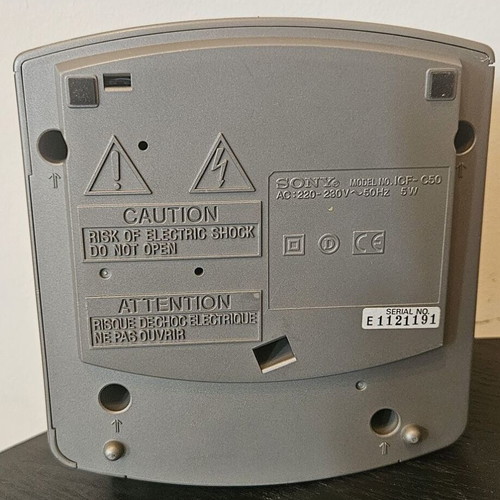 Sony radio alarm clock like new