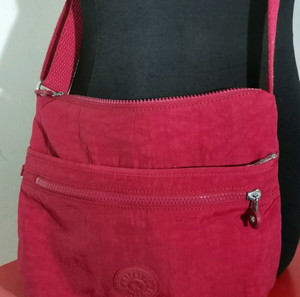 Kipling τσάντα