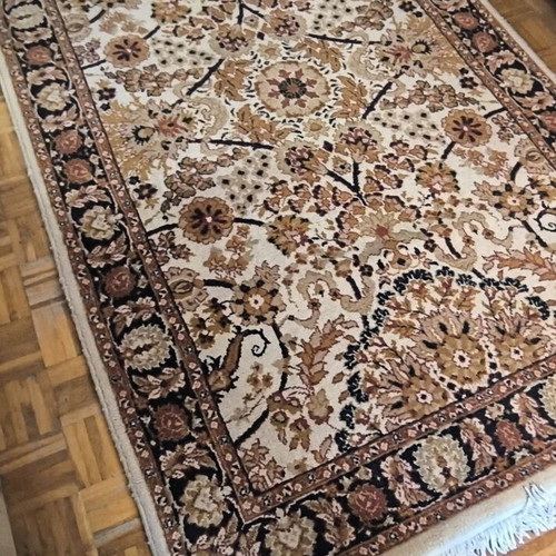 Persian-Style Rug like new, 200 x 140 cm, all-wool, heavy, dense weave