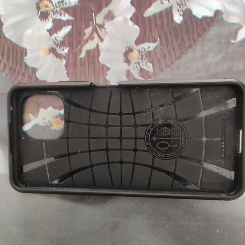 Mobile phone cases used, two colors available