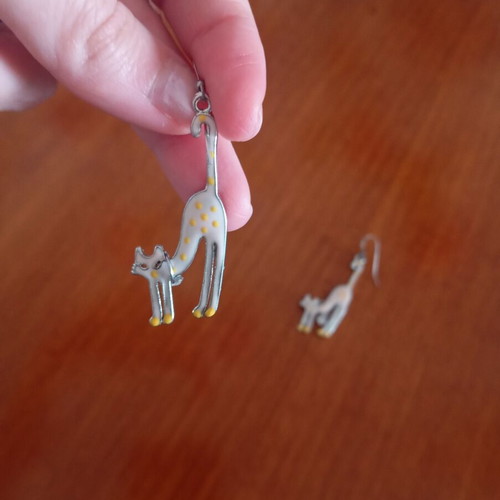 Cat earrings like new, pink