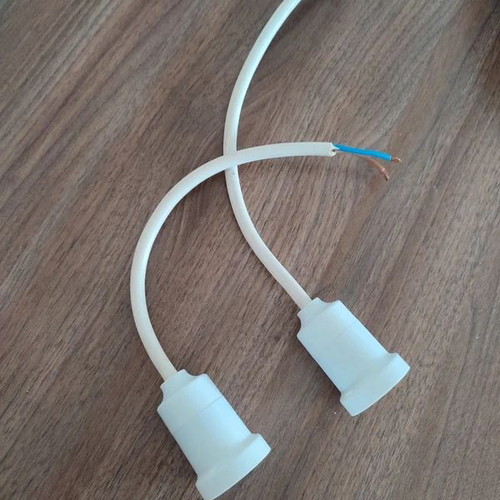 E27 Lamp Holders Set like new, pack of two, white plastic