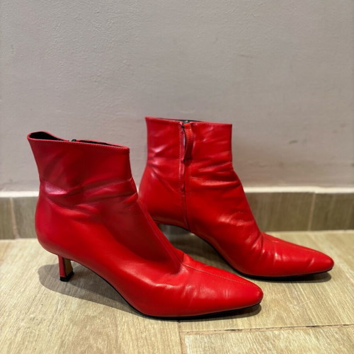 Zara leather kitten heels ankle boots like new, red, size 40