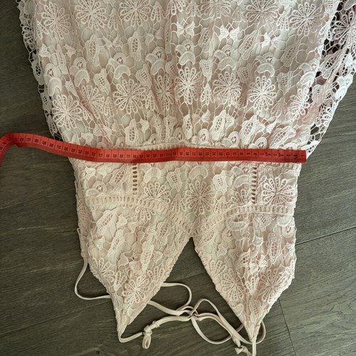 Hollister lace dress pink, like new