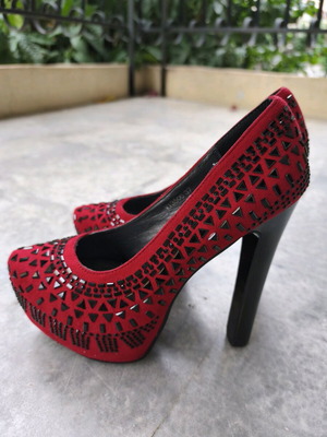 1to3 Pumps New Red with Studs Size 37