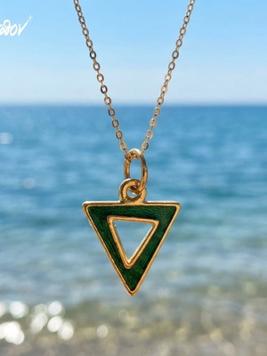 L’Assoluto Emerald Triangular Minimal Necklace by Άπεφθον new
