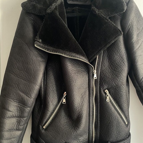 Pink Woman jacket small with fur lining, black