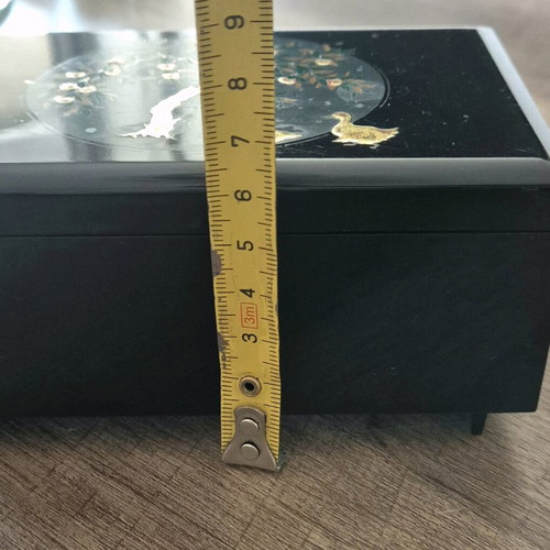 Vintage Japanese music box jewelry case in black lacquer like new