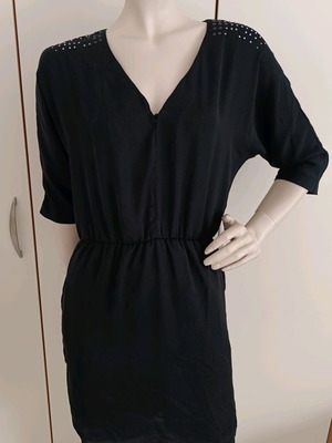 Zara Trafaluc Μαύρο Mini Φόρεμα Μεταχειρισμένο Με Τρουκς Και Τσέπες S