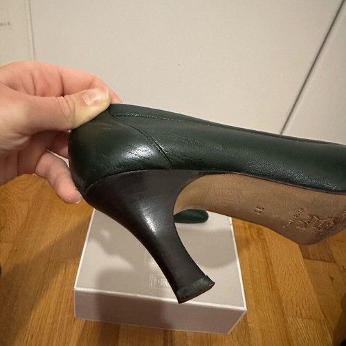 Gianna Meliani leather green pump with low heel used, size 37
