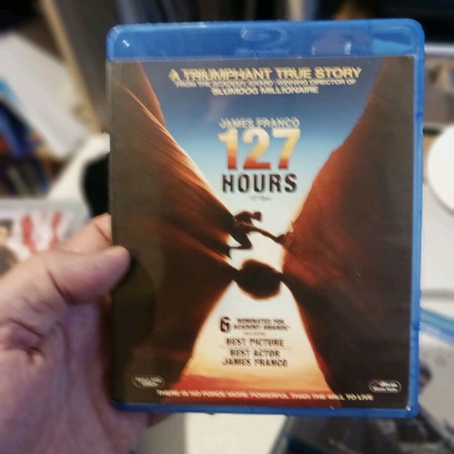 Blue Ray 127 Hours like new