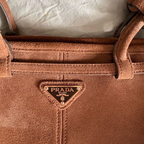 Prada suede shoulder bag brown like new with protective case