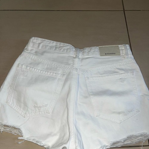 White Stradivarius shorts used, size S