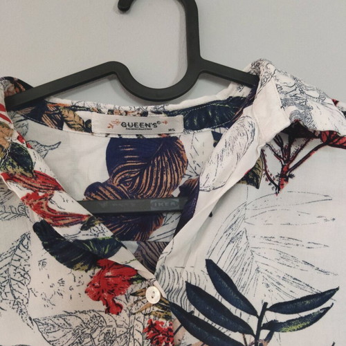 Queens shirt dress like new, size M/L with print