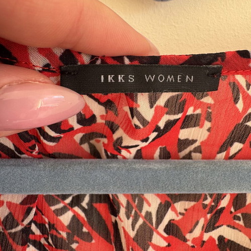 Ikks Women airy blouse size 38 M like new, black and red