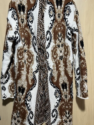 Jacket with unique pattern like new